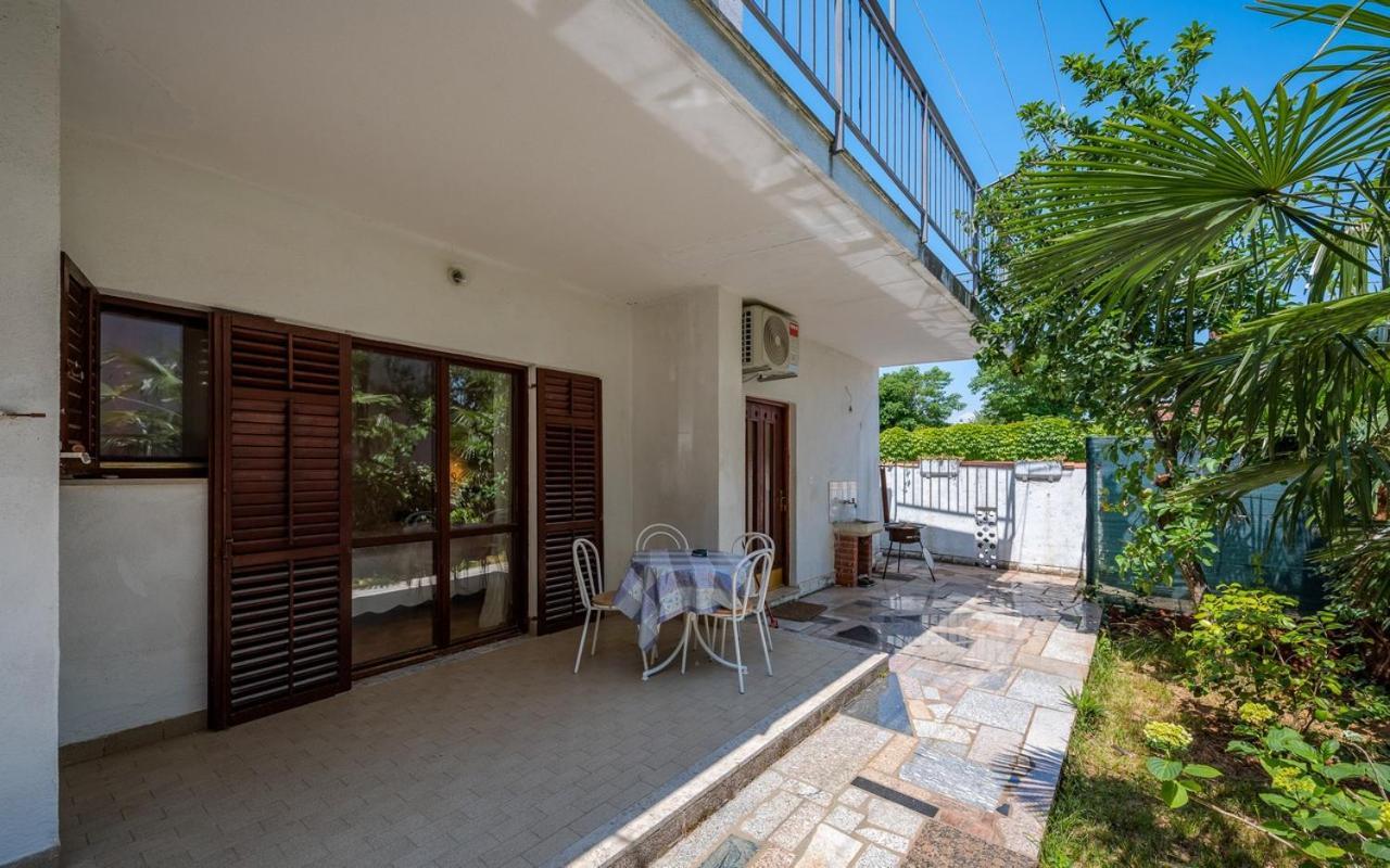 Apartmani Lido Bašanija 외부 사진